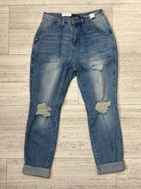 NWT Judy Blue 14Wvhigh waist boyfriend jeans  medium wash distressed details.